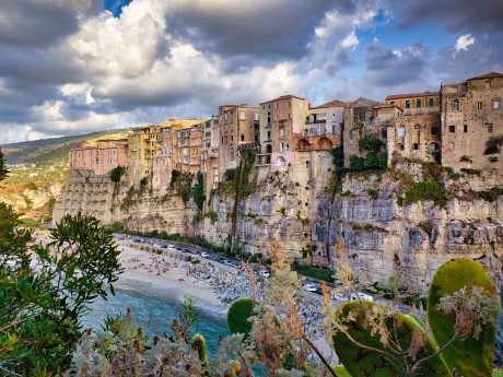 Rundreisen Italien - Apulien und Kalabrien: Flexible Mietwagen-Rundreise ab Bari bis Lamezia Terme: Apulien und Kalabrien in Kombination erleben Unkategorisiert online kaufen Rundreisen Italien - Apulien und Kalabrien: Flexible Mietwagen-Rundreise ab Bari bis Lamezia Terme: Apulien und Kalabrien in Kombination erleben Unkategorisiert online kaufen